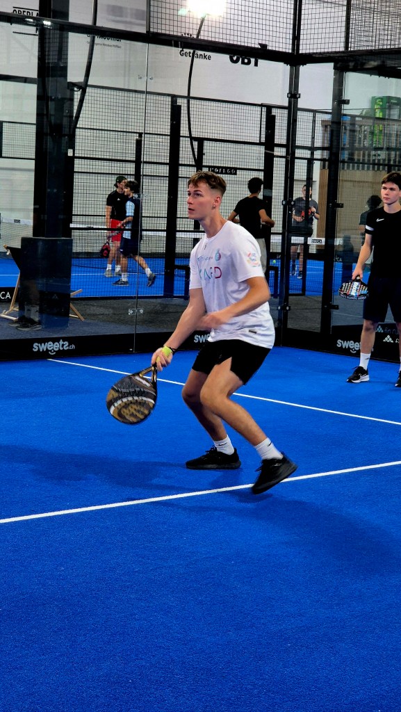 Sonova Berufsbildung: Lernendenausflug 2025 - Padel