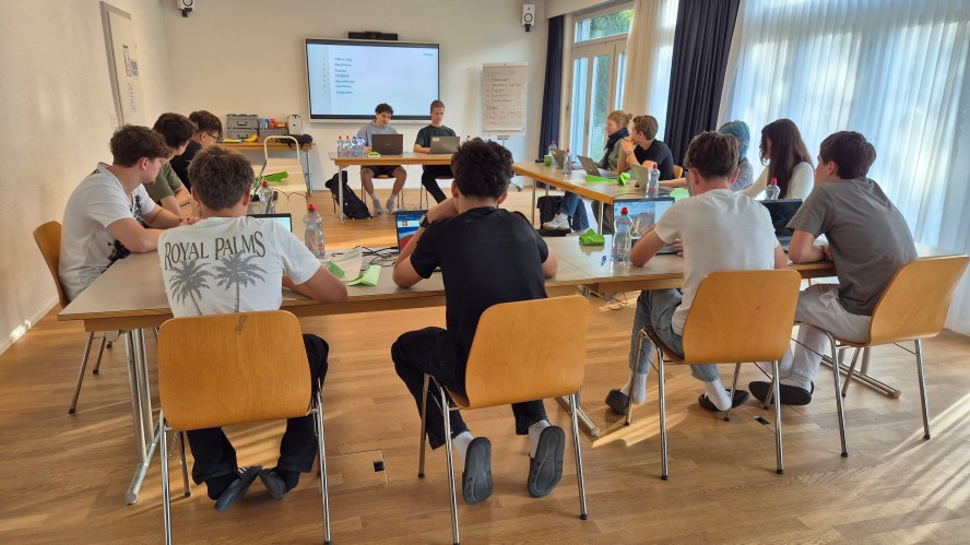 Sonova Berufsbildung – Projektwoche 2026: IT Schulungen (Microsoft Teams/Outlook/Sharepoint/OneDrive)