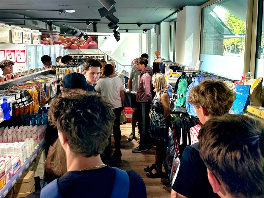 Sonova Berufsbildung: Einführungswoche 2026 - Workshop bei youngCaritas